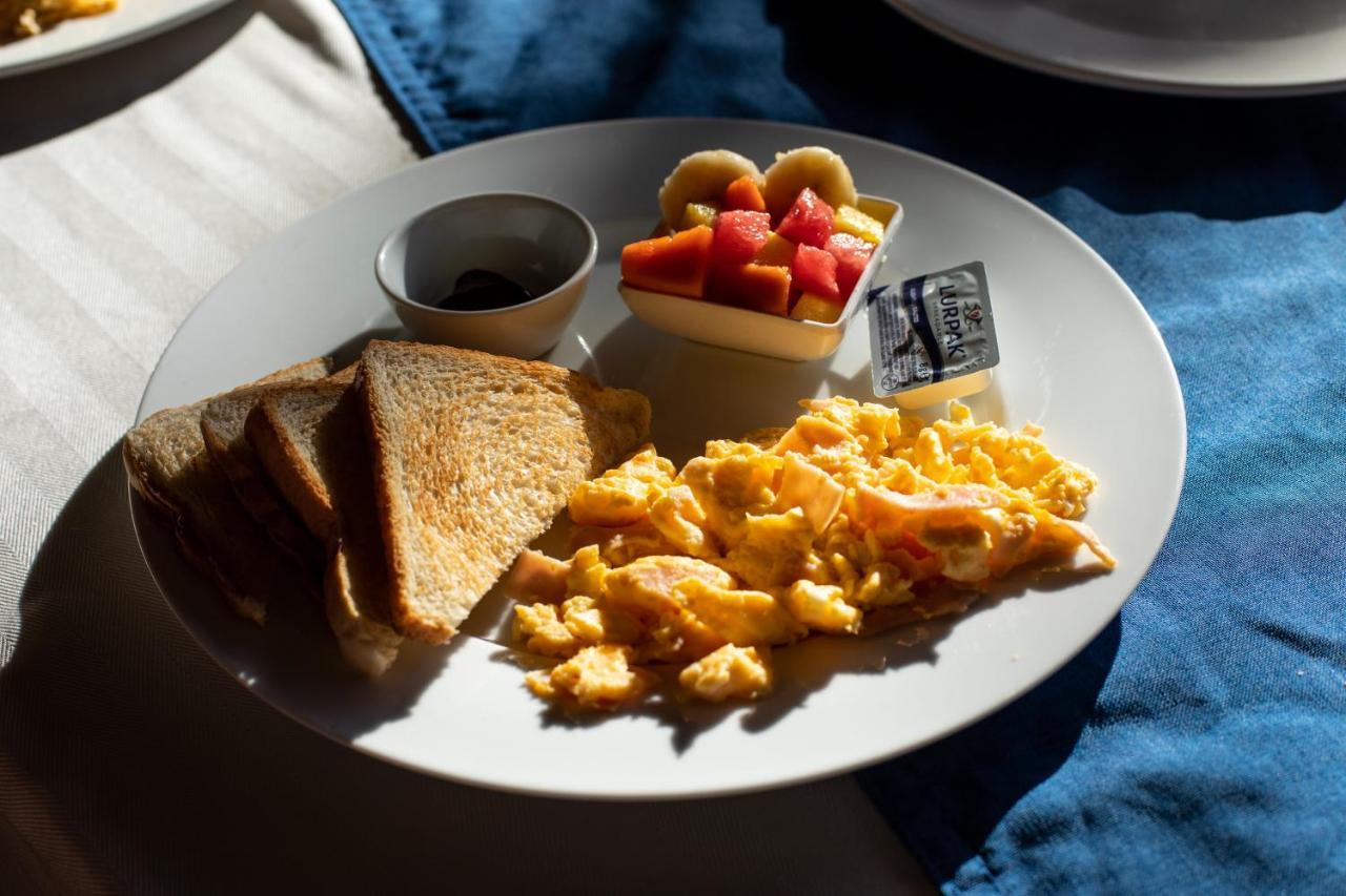 Roxy'S Bed & Breakfast Бока Чика Екстериор снимка